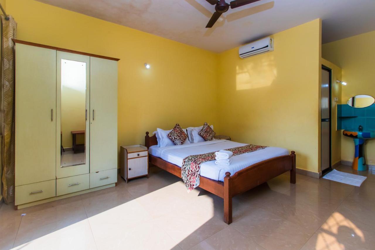 Larios Beach Holidays Resort Baga Exterior photo